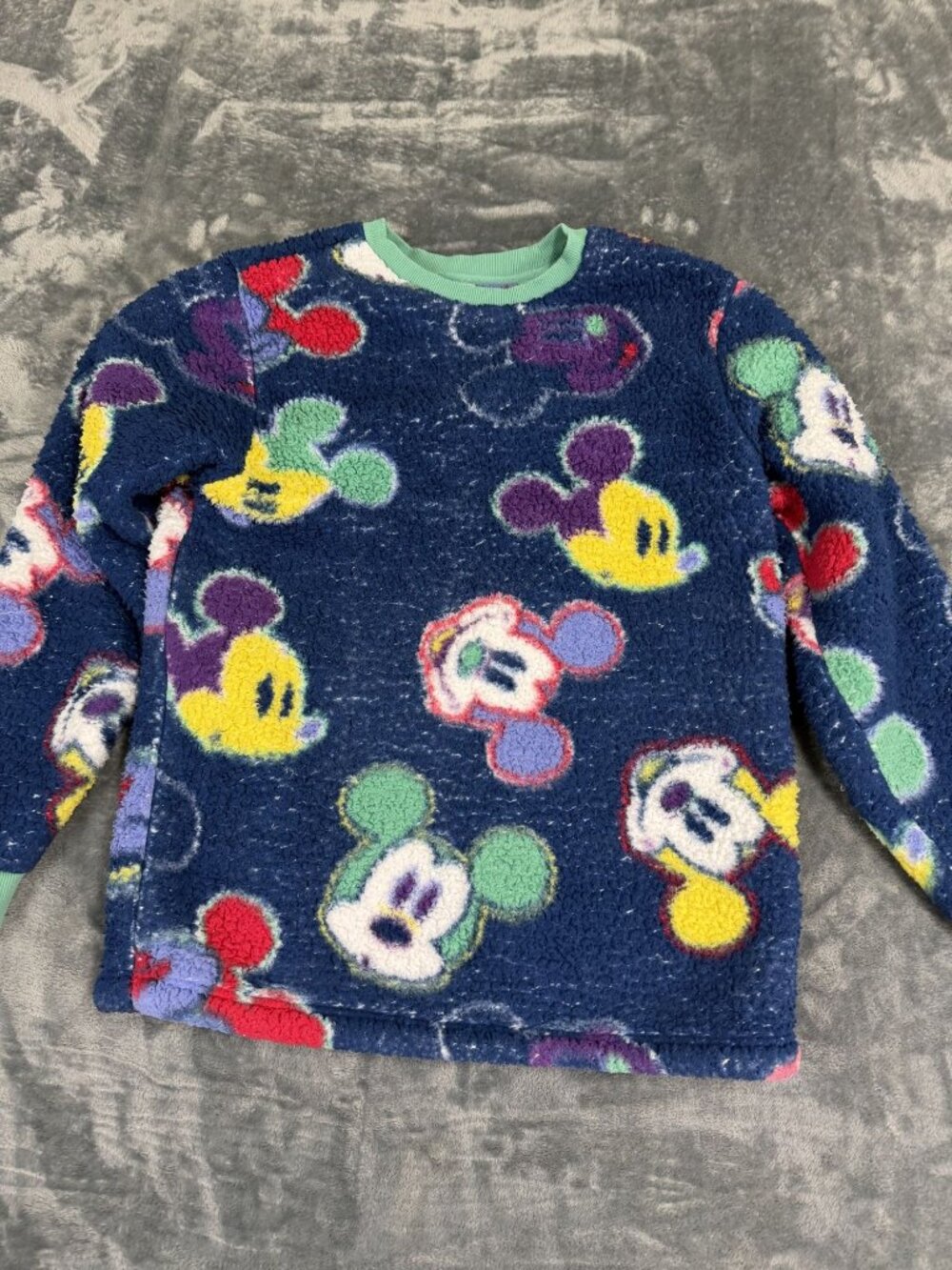 Disney Mickey Mouse Womens Navy Multicolor Print Fuzzy Pullover Sweater S
